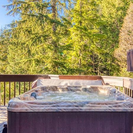 Great Blue Lodge - Spacious Ski Lodge, Hot Tub, Sauna, Game Room & More Government Camp Eksteriør bilde